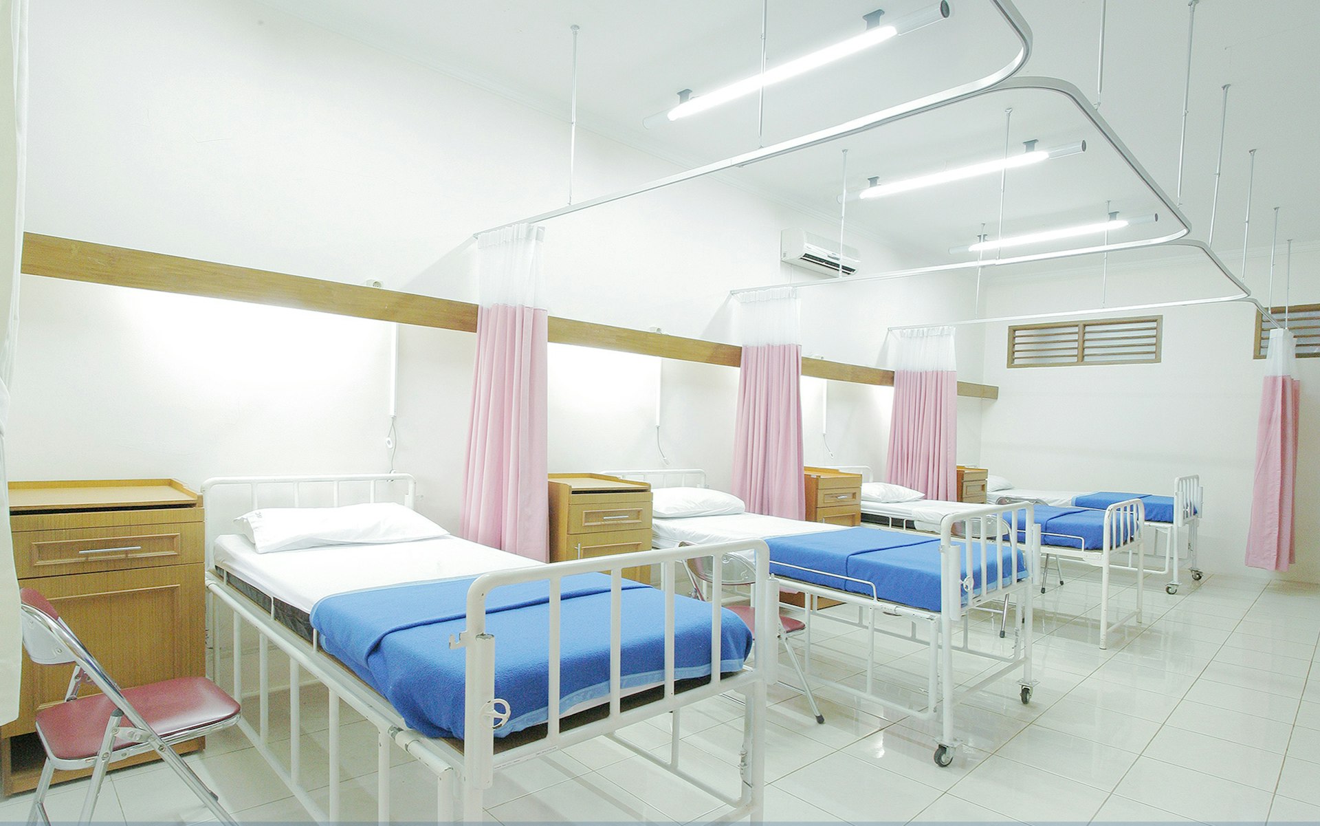 Hospital transformation with SynThera